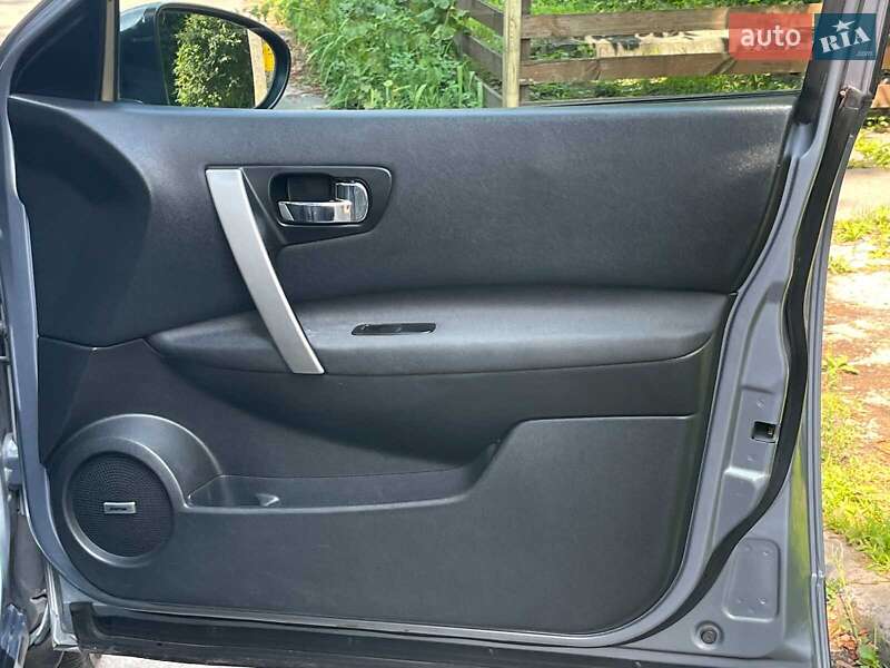 Внедорожник / Кроссовер Nissan Qashqai+2 2010 в Киеве фото 16 Внедорожник / Кроссовер Nissan Qashqai+2 2010 в Киеве