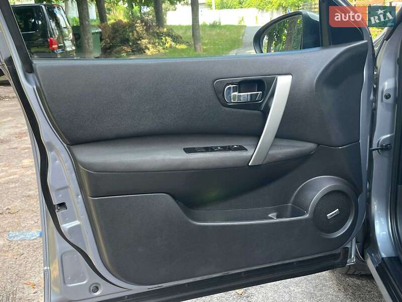 Внедорожник / Кроссовер Nissan Qashqai+2 2010 в Киеве фото 25 Внедорожник / Кроссовер Nissan Qashqai+2 2010 в Киеве