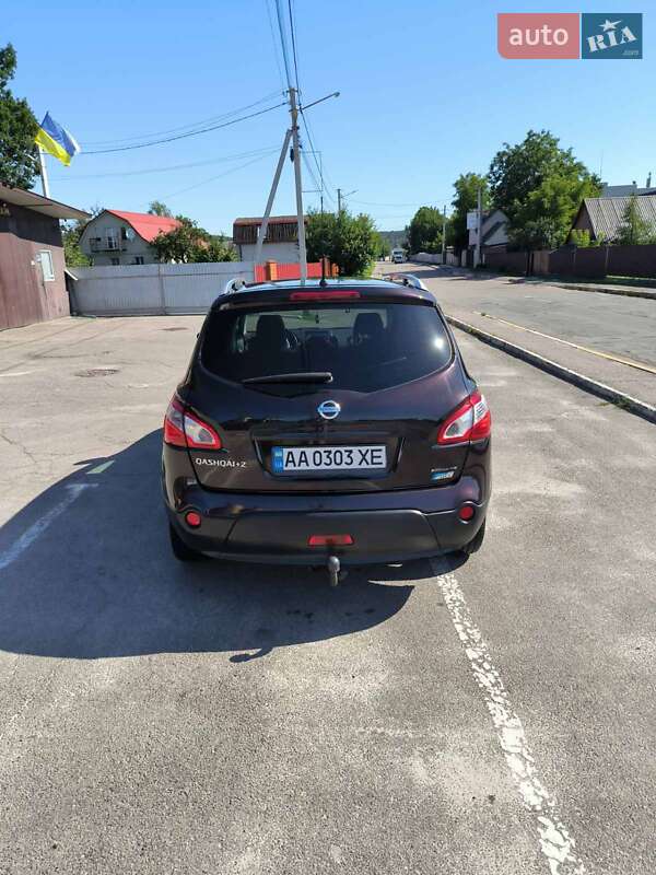 Внедорожник / Кроссовер Nissan Qashqai+2 2010 в Киеве