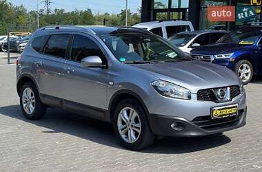 Внедорожник / Кроссовер Nissan Qashqai+2 2013 в Черновцах