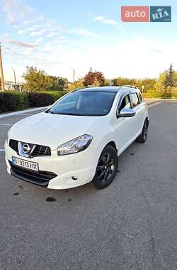 Внедорожник / Кроссовер Nissan Qashqai+2 2010 в Полтаве
