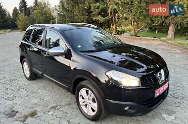 Позашляховик / Кросовер Nissan Qashqai+2 2011 в Дубні