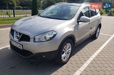 Внедорожник / Кроссовер Nissan Qashqai+2 2010 в Староконстантинове