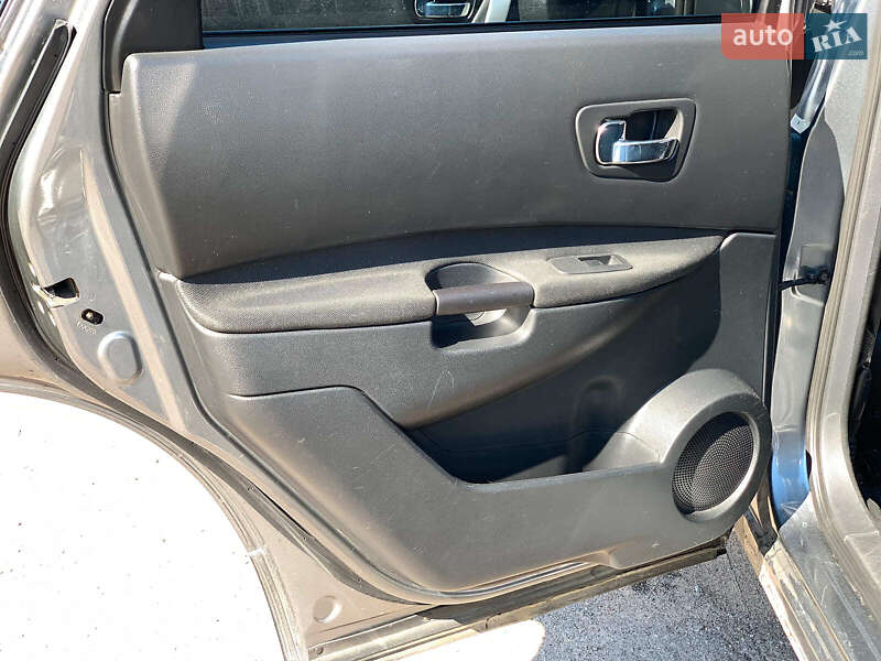Позашляховик / Кросовер Nissan Qashqai+2 2012 в Вінниці