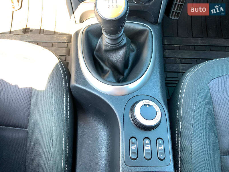 Позашляховик / Кросовер Nissan Qashqai+2 2012 в Вінниці