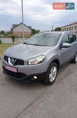 Позашляховик / Кросовер Nissan Qashqai+2 2011 в Дубні