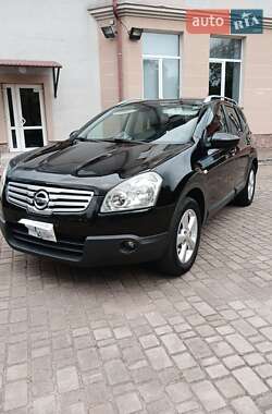 Позашляховик / Кросовер Nissan Qashqai+2 2009 в Івано-Франківську