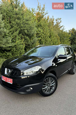 Позашляховик / Кросовер Nissan Qashqai+2 2011 в Рівному