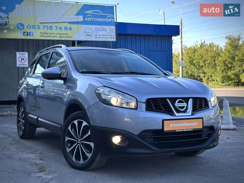 Внедорожник / Кроссовер Nissan Qashqai+2 2012 в 