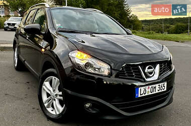 Внедорожник / Кроссовер Nissan Qashqai+2 2011 в 