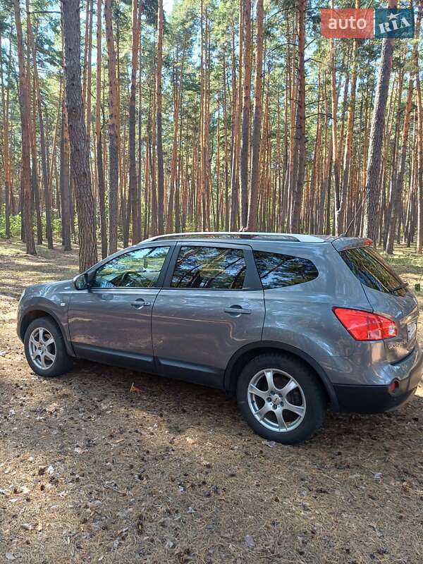 Внедорожник / Кроссовер Nissan Qashqai+2 2009 в Гадяче