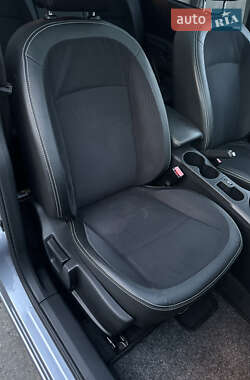 Позашляховик / Кросовер Nissan Qashqai+2 2013 в 