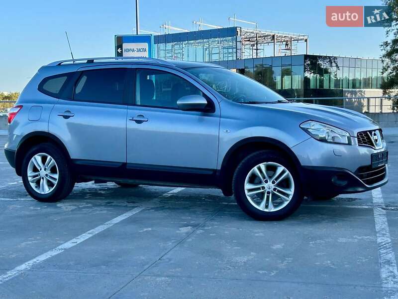 Внедорожник / Кроссовер Nissan Qashqai+2 2012 в Киеве