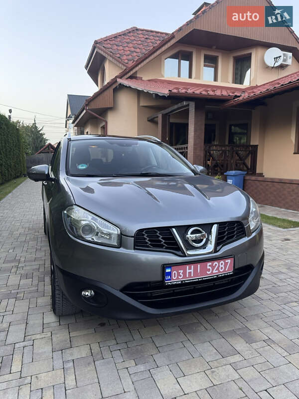 Внедорожник / Кроссовер Nissan Qashqai+2 2012 в Виноградове