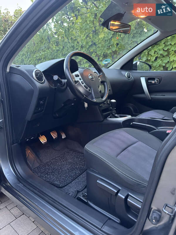 Внедорожник / Кроссовер Nissan Qashqai+2 2012 в Виноградове