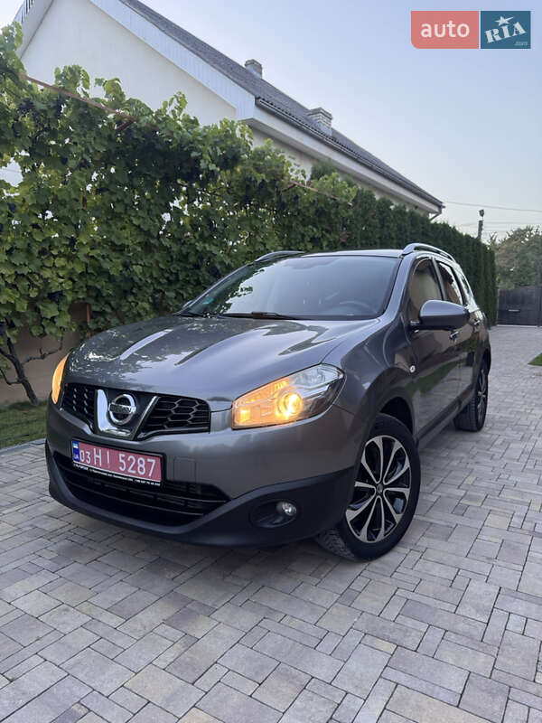 Внедорожник / Кроссовер Nissan Qashqai+2 2012 в Виноградове