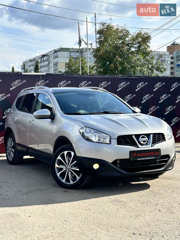 Nissan Qashqai+2 2011