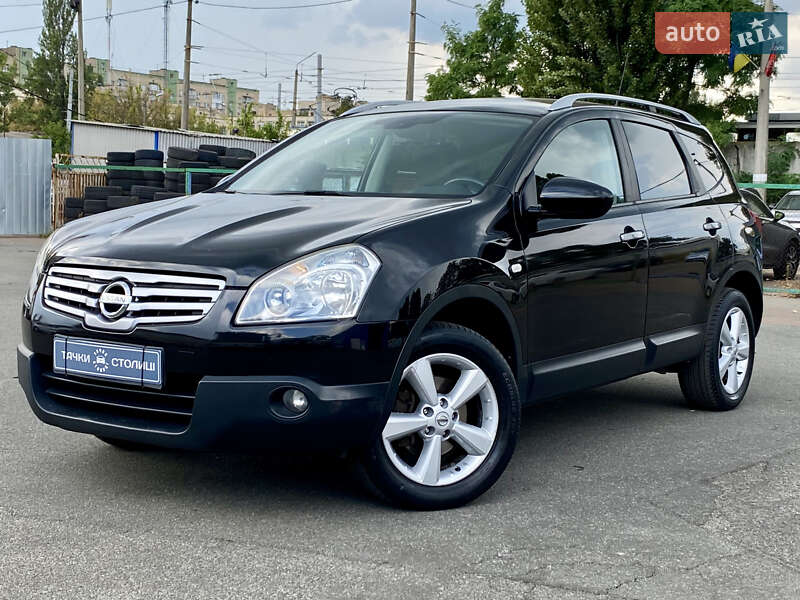 Внедорожник / Кроссовер Nissan Qashqai+2 2010 в 