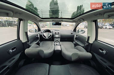 Внедорожник / Кроссовер Nissan Qashqai+2 2010 в 