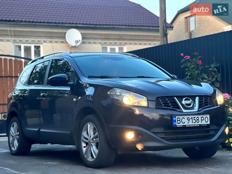 Позашляховик / Кросовер Nissan Qashqai+2 2010 в Ратному