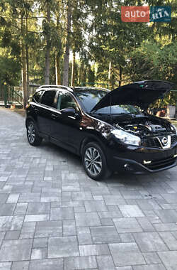 Внедорожник / Кроссовер Nissan Qashqai+2 2012 в 
