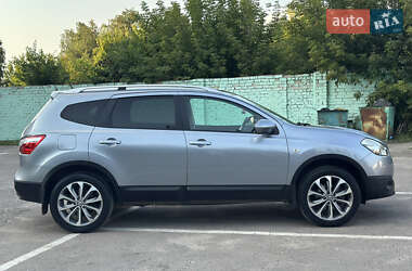Внедорожник / Кроссовер Nissan Qashqai+2 2010 в 