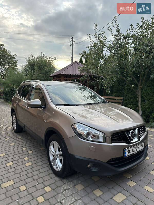 Nissan Qashqai+2 2013