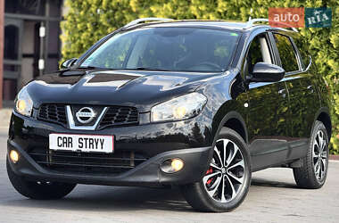 Позашляховик / Кросовер Nissan Qashqai+2 2010 в Стрию
