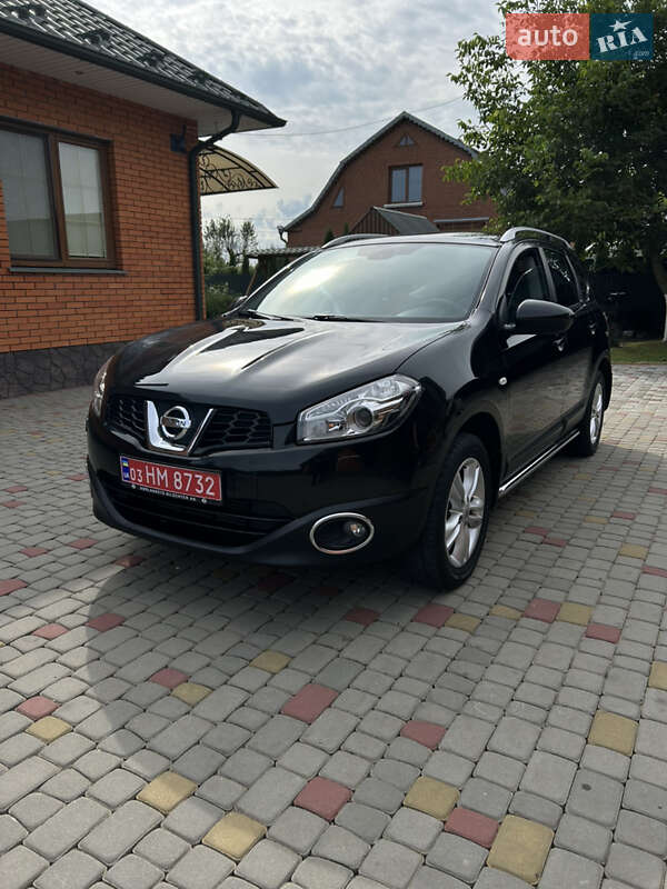 Внедорожник / Кроссовер Nissan Qashqai+2 2012 в 