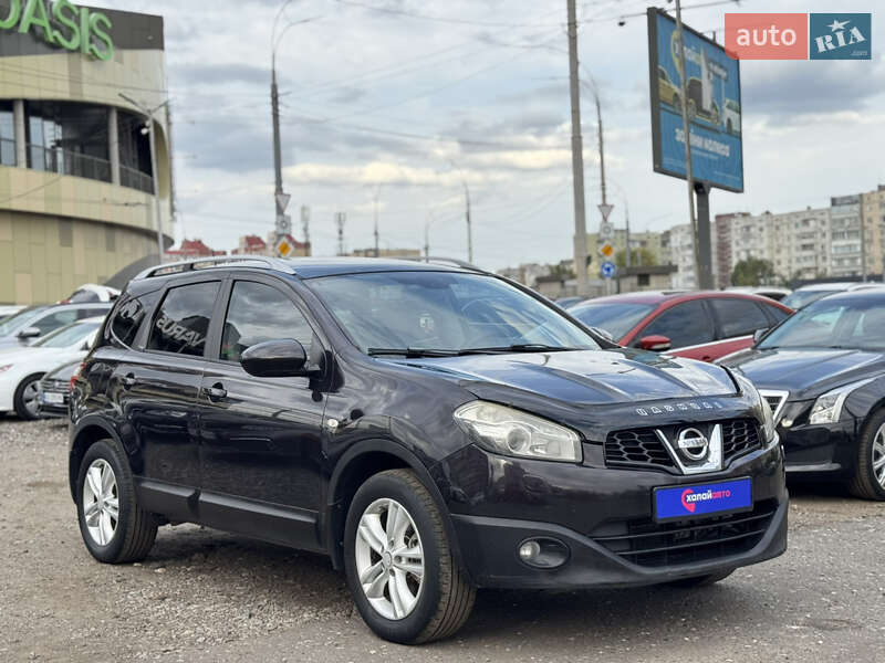 Внедорожник / Кроссовер Nissan Qashqai+2 2010 в Киеве