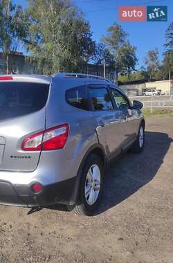 Внедорожник / Кроссовер Nissan Qashqai+2 2012 в 