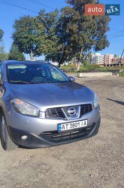 Позашляховик / Кросовер Nissan Qashqai+2 2012 в Чернівцях