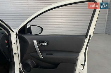 Внедорожник / Кроссовер Nissan Qashqai+2 2012 в 