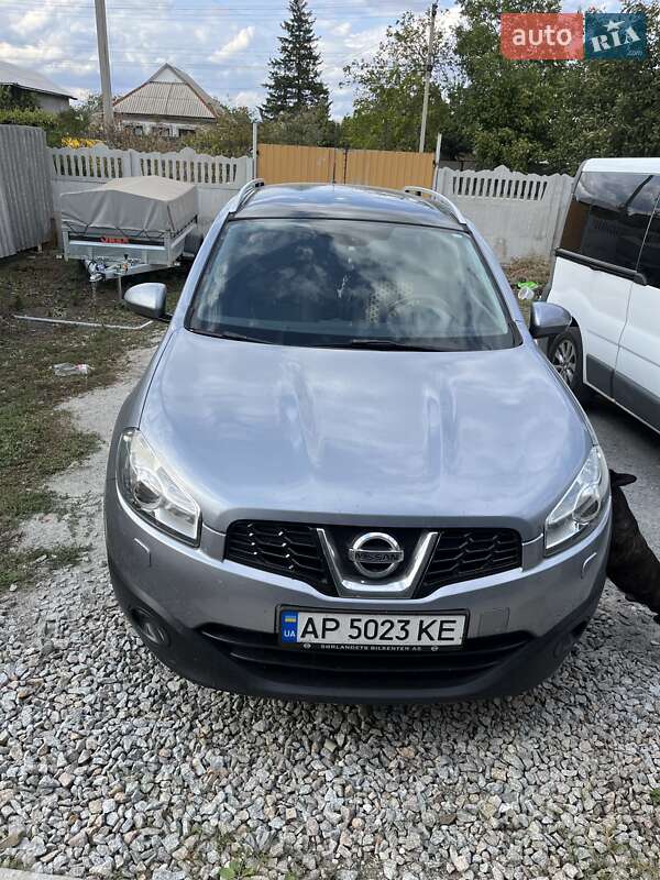 Внедорожник / Кроссовер Nissan Qashqai+2 2010 в Вольнянске