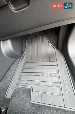 Внедорожник / Кроссовер Nissan Qashqai+2 2012 в 