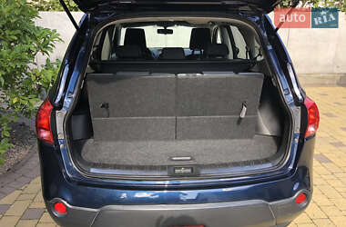 Внедорожник / Кроссовер Nissan Qashqai+2 2009 в 