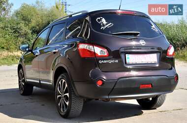 Внедорожник / Кроссовер Nissan Qashqai+2 2011 в 