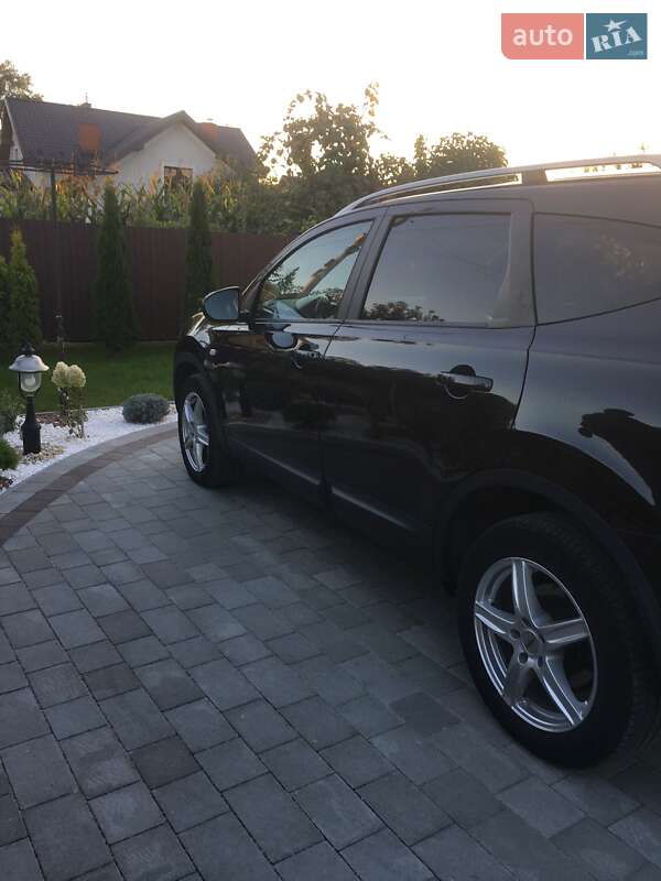 Внедорожник / Кроссовер Nissan Qashqai+2 2009 в Яворове