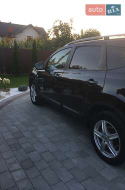 Внедорожник / Кроссовер Nissan Qashqai+2 2009 в 