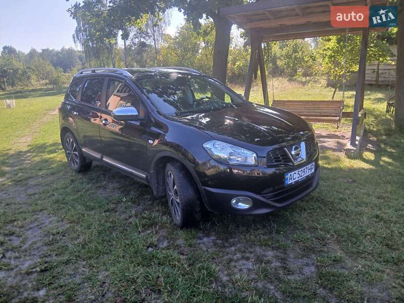 Nissan Qashqai+2 2011