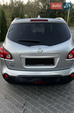 Внедорожник / Кроссовер Nissan Qashqai+2 2009 в 