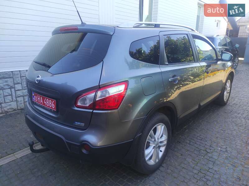 Внедорожник / Кроссовер Nissan Qashqai+2 2011 в Ровно