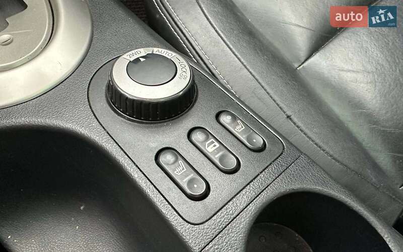 Позашляховик / Кросовер Nissan Qashqai+2 2010 в Чернівцях