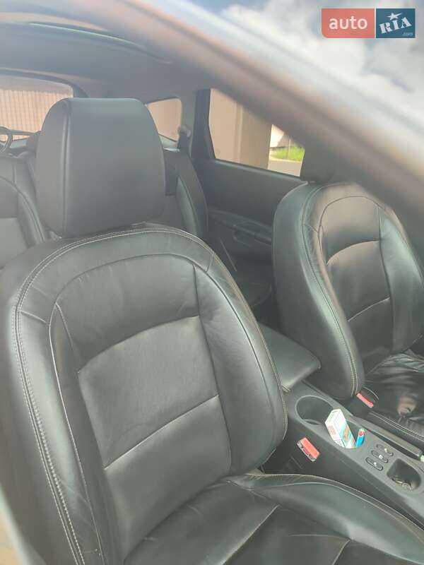 Внедорожник / Кроссовер Nissan Qashqai+2 2012 в Сарнах