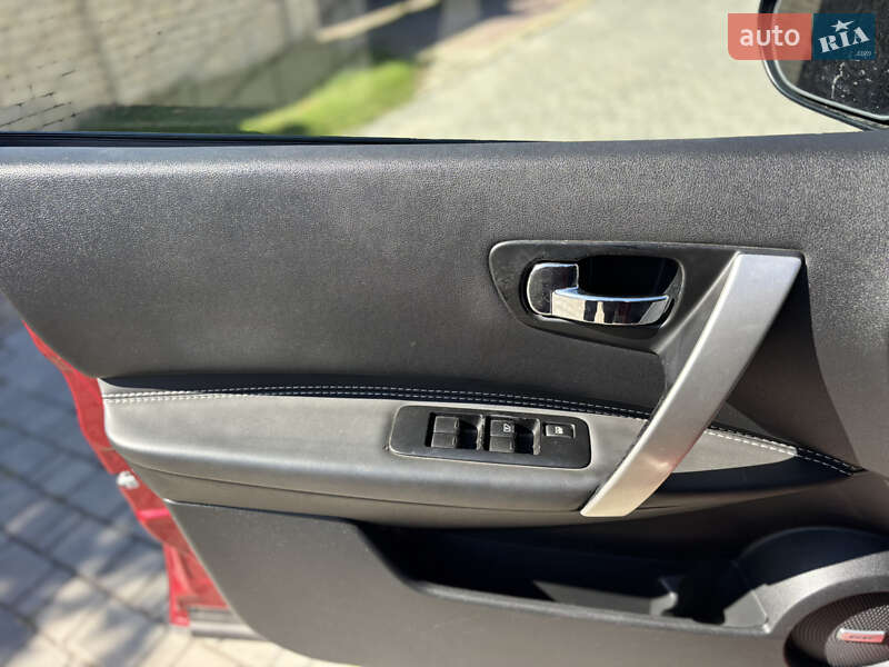 Внедорожник / Кроссовер Nissan Qashqai+2 2012 в Рожище