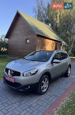 Внедорожник / Кроссовер Nissan Qashqai+2 2011 в 
