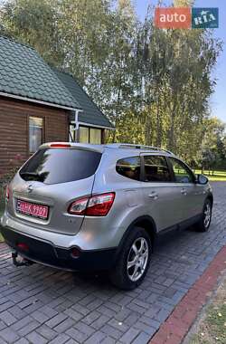 Внедорожник / Кроссовер Nissan Qashqai+2 2011 в 