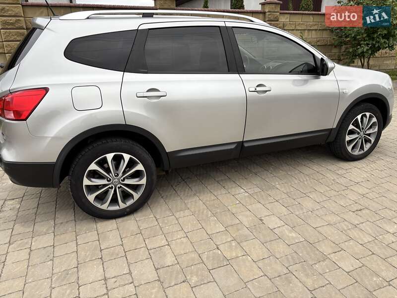 Внедорожник / Кроссовер Nissan Qashqai+2 2009 в Луцке фото 3 Внедорожник / Кроссовер Nissan Qashqai+2 2009 в Луцке