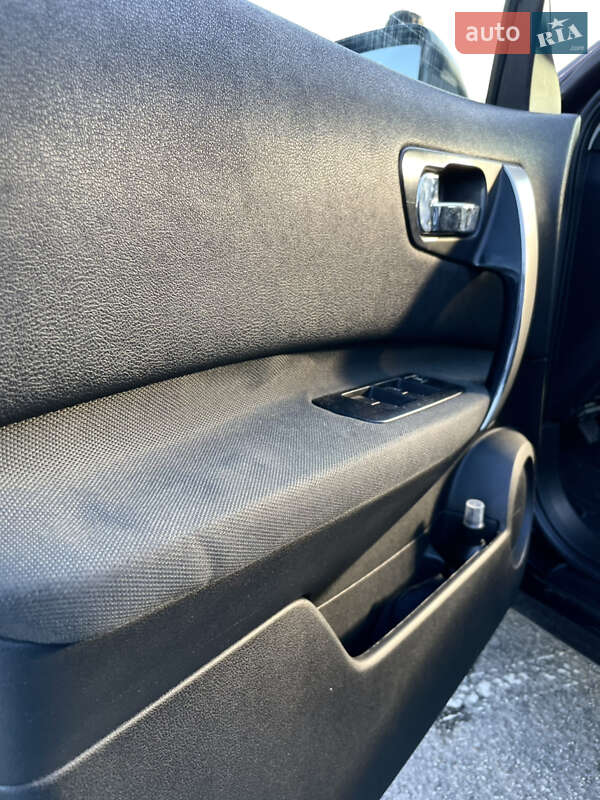 Внедорожник / Кроссовер Nissan Qashqai+2 2011 в Ивано-Франковске