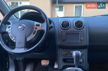 Позашляховик / Кросовер Nissan Qashqai+2 2011 в 